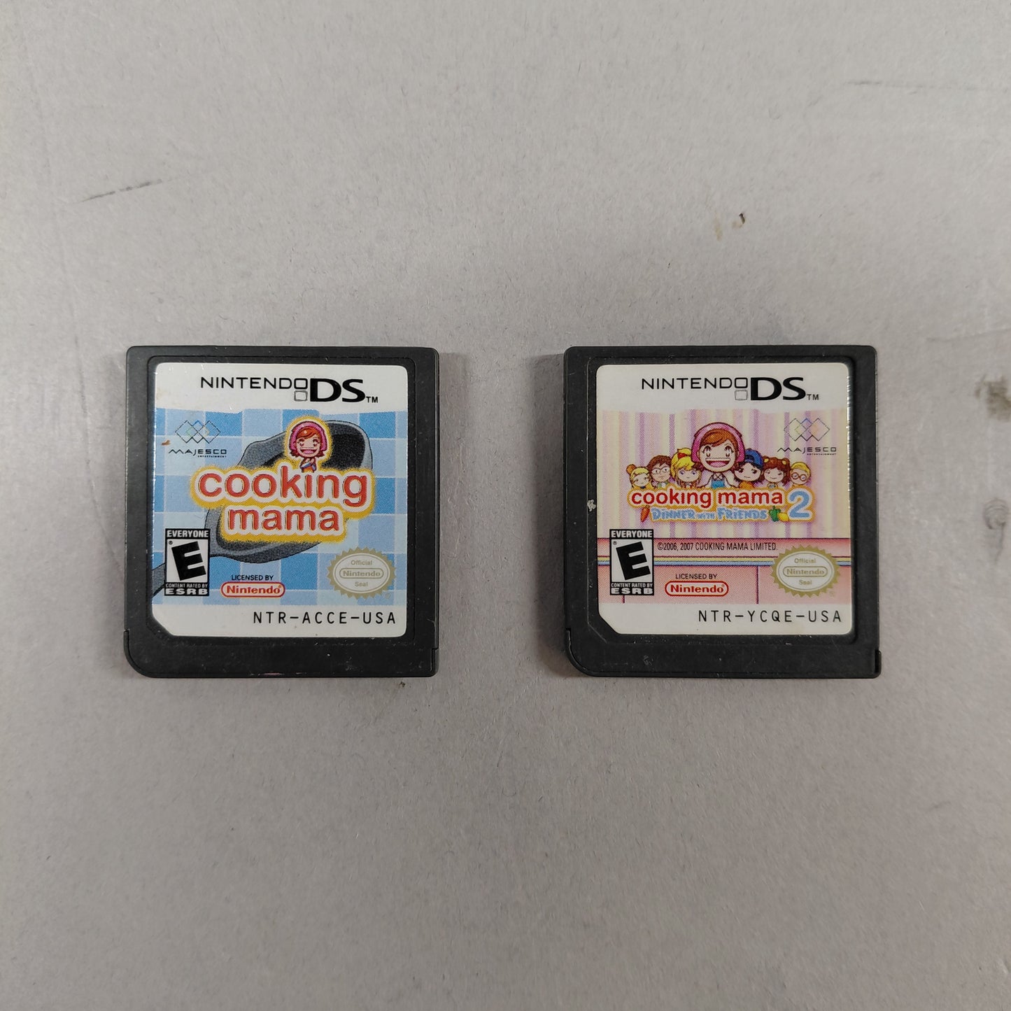 Nintendo DS Lite Handheld Game Console USG-001 Pink